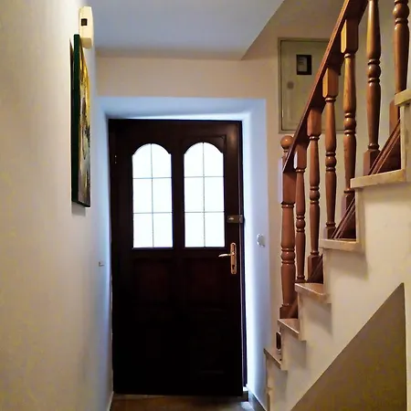 Pag Old Town בית הארחה פג